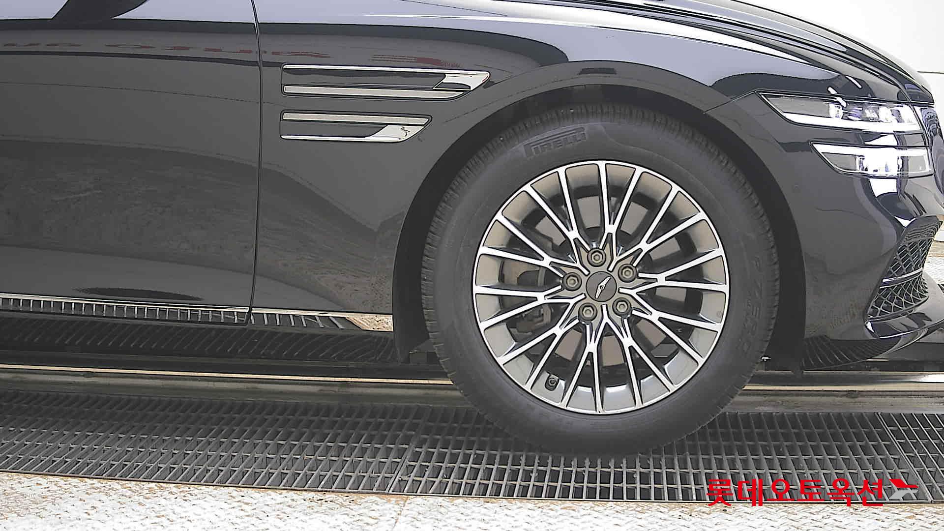 Genesis G80 - 27