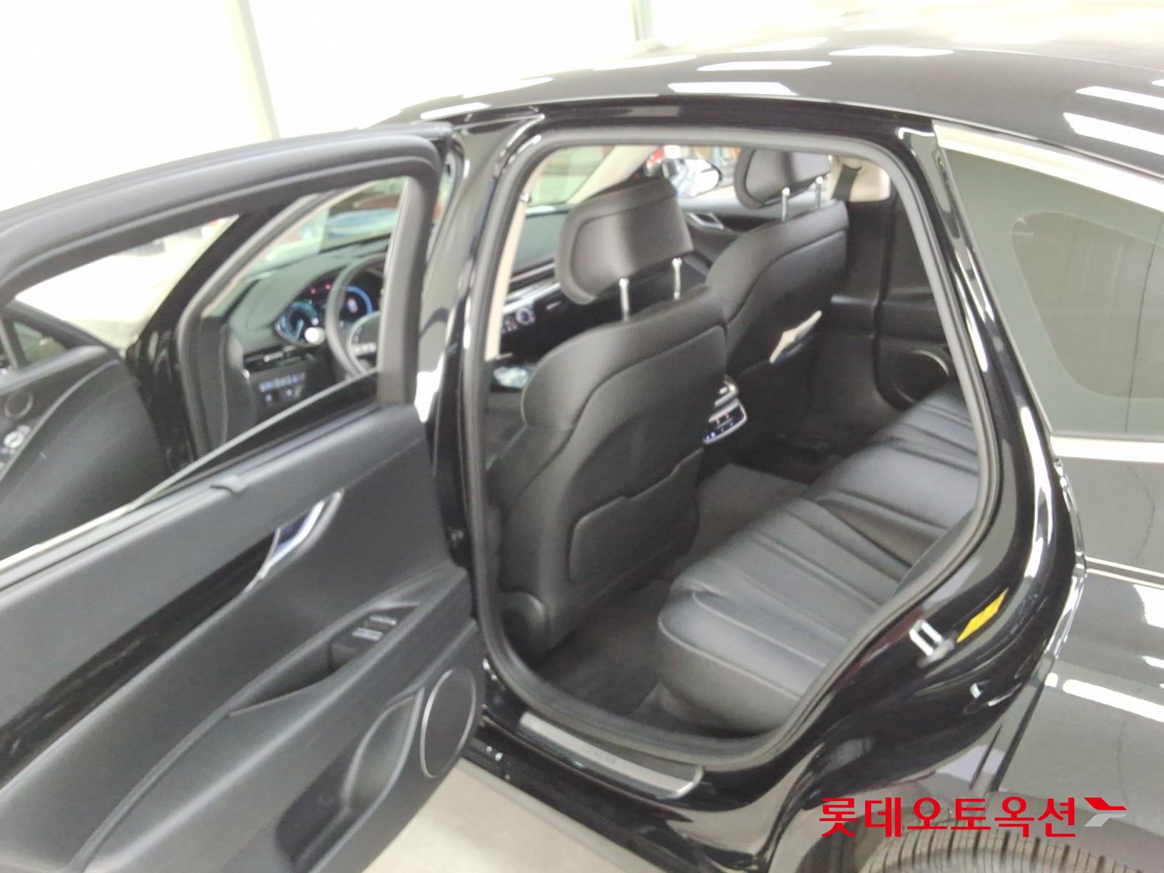 Genesis G80 - 36