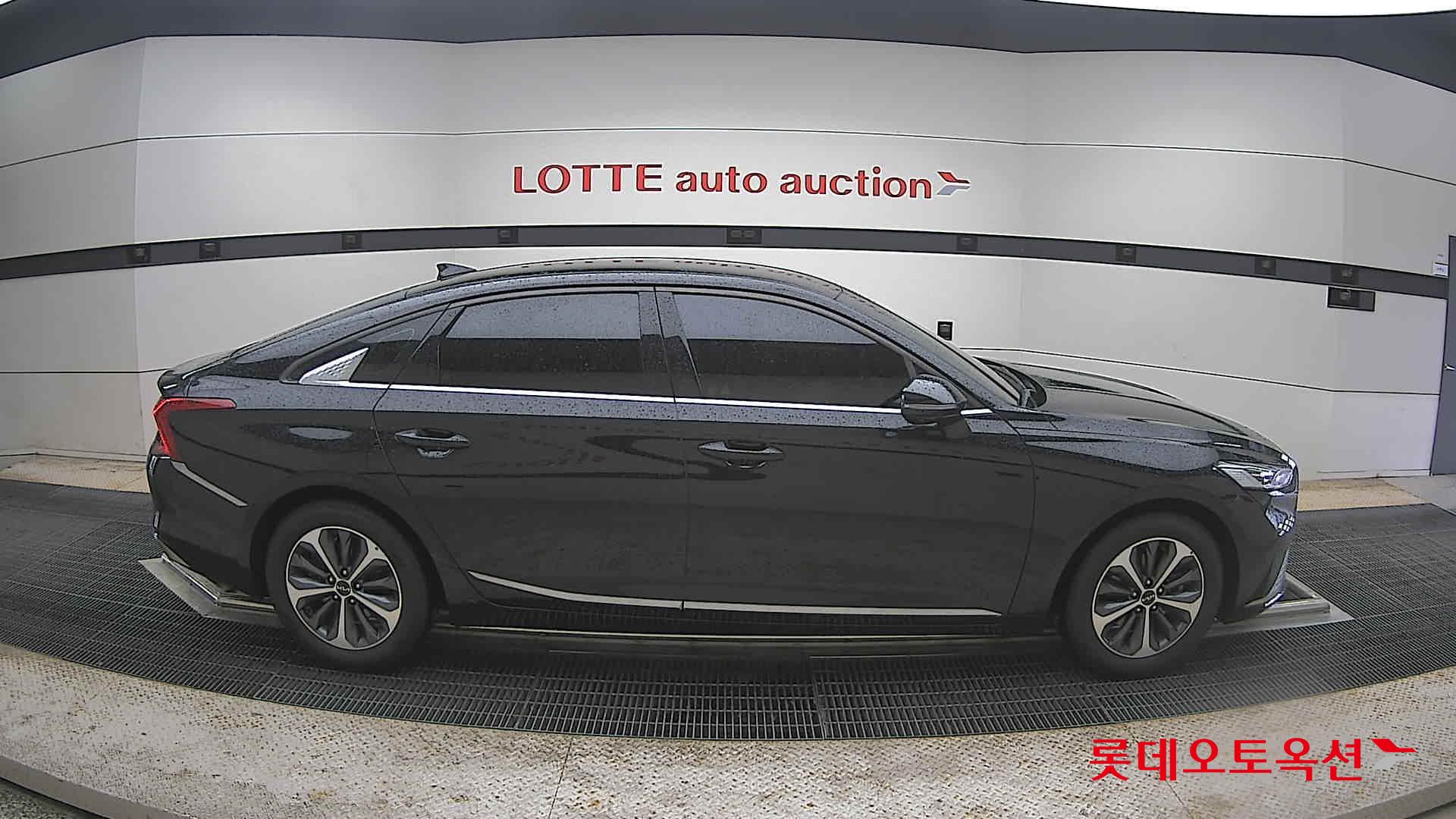 Kia K8 - 21