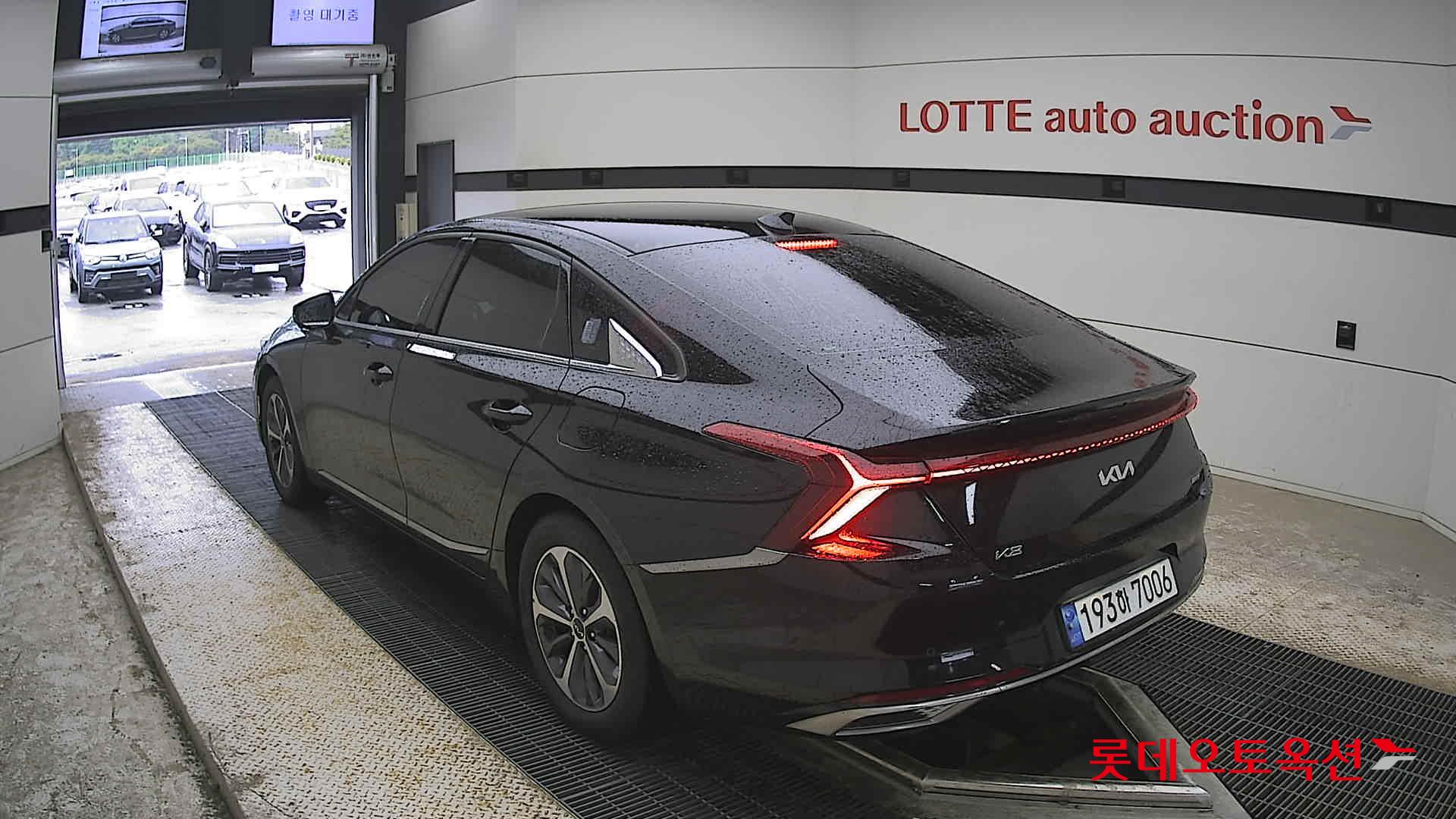 Kia K8 - 4