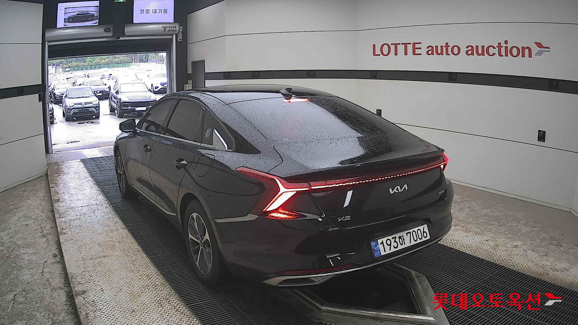 Kia K8 - 16