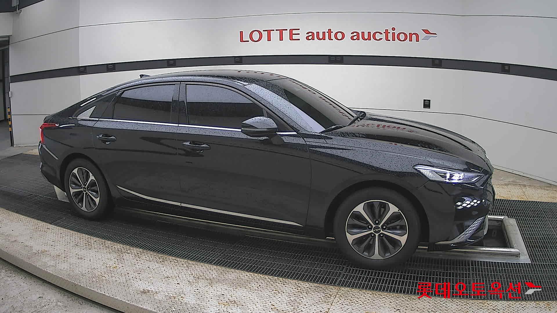 Kia K8 - 22