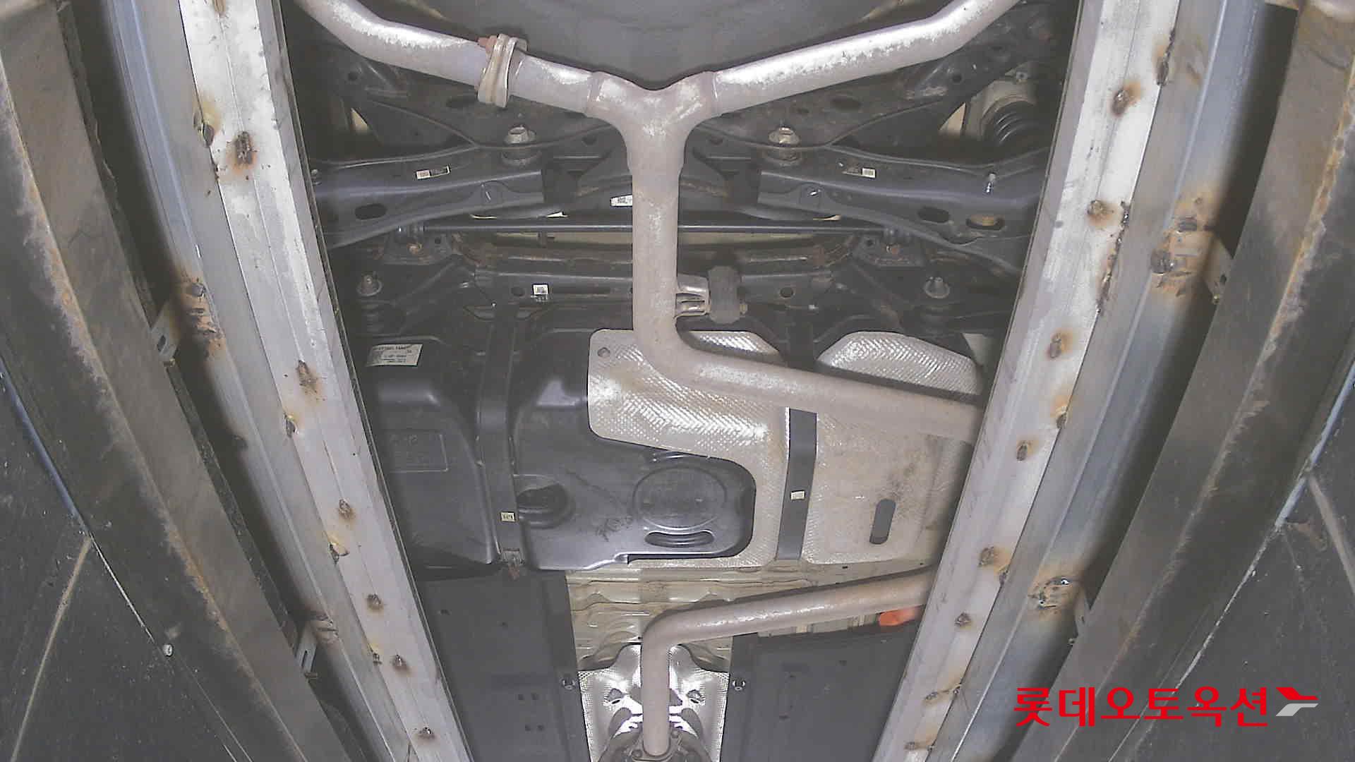 Kia K8 - 2