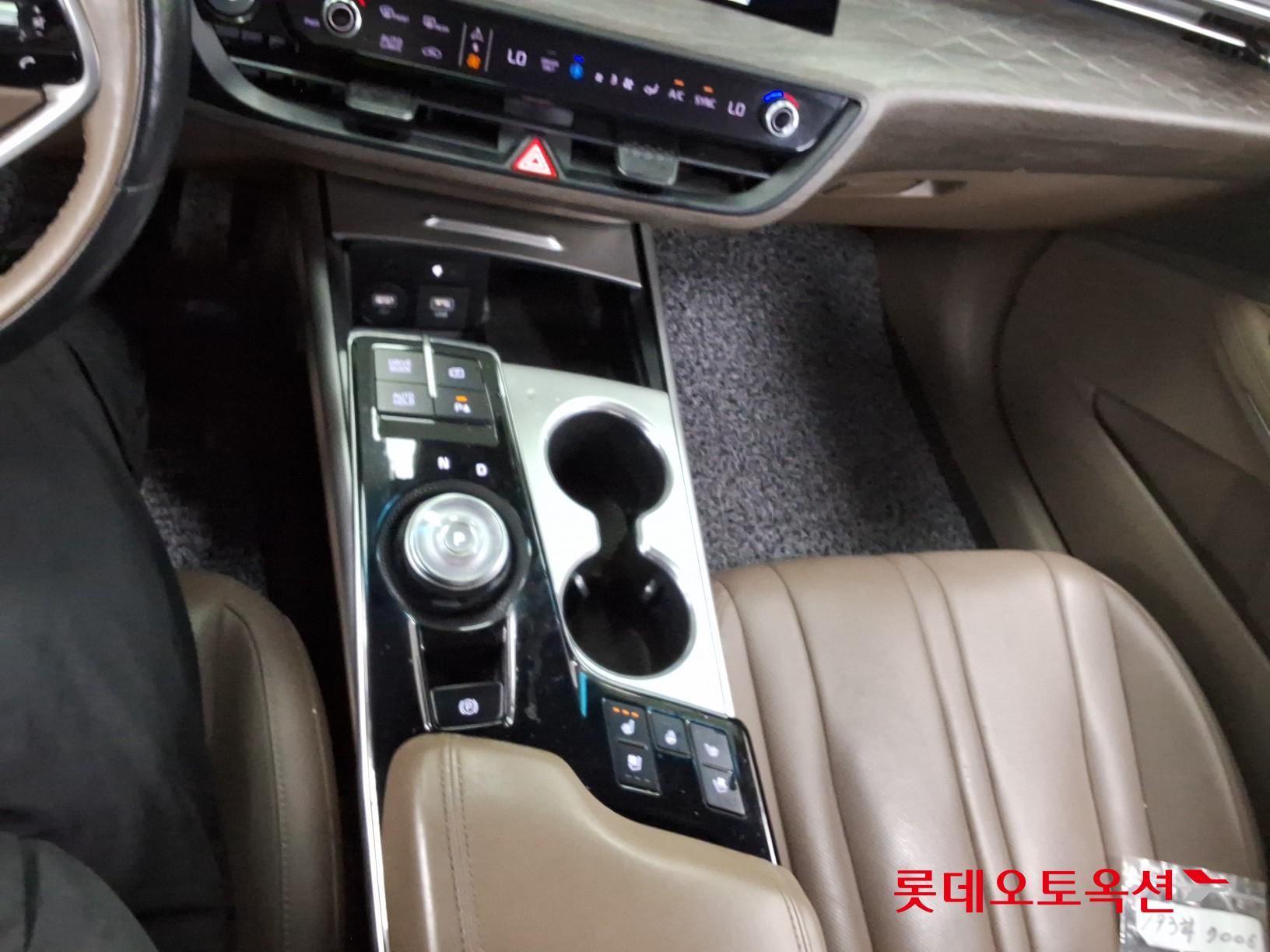 Kia K8 - 35