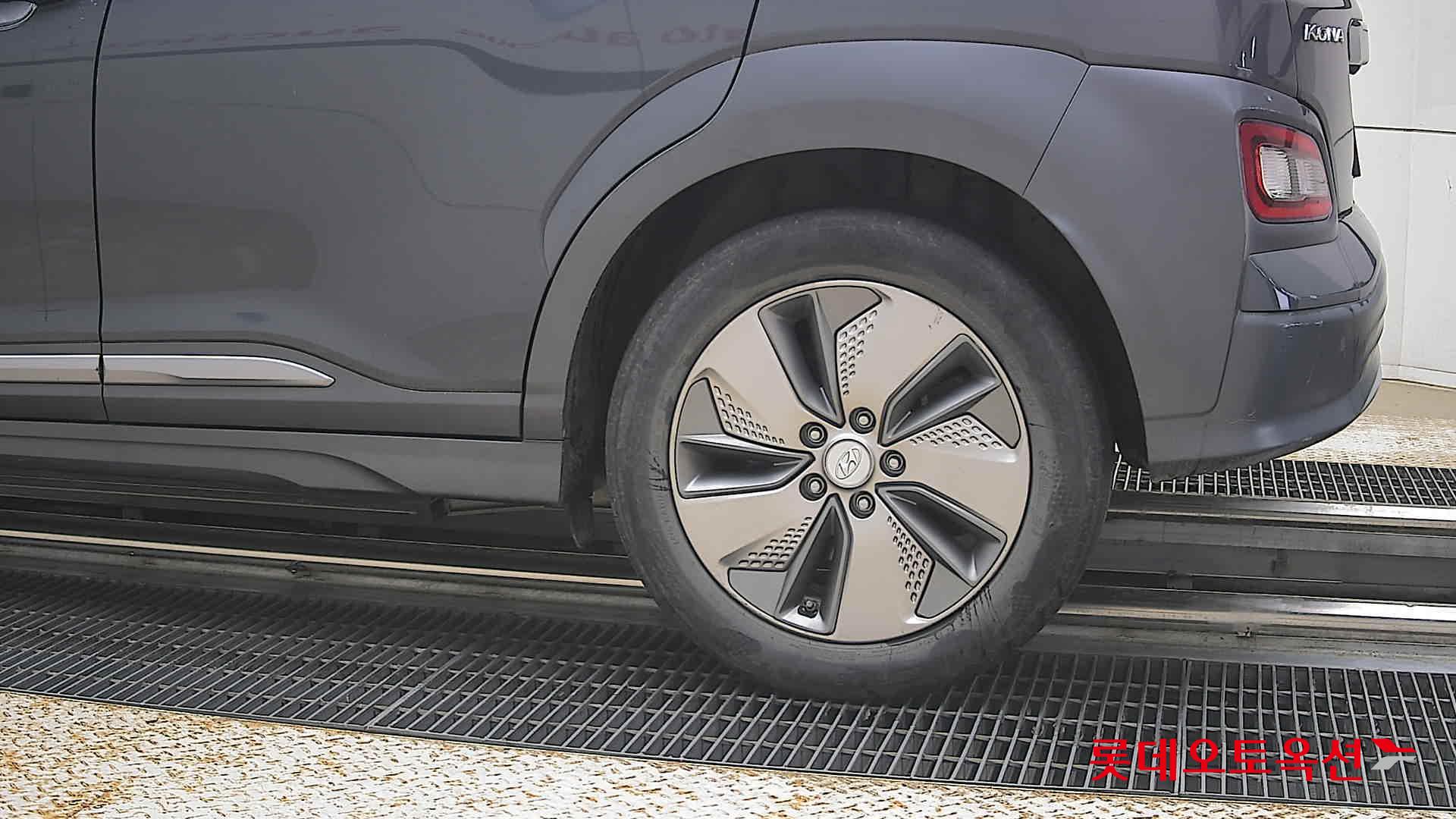 2020 - hyundai kona