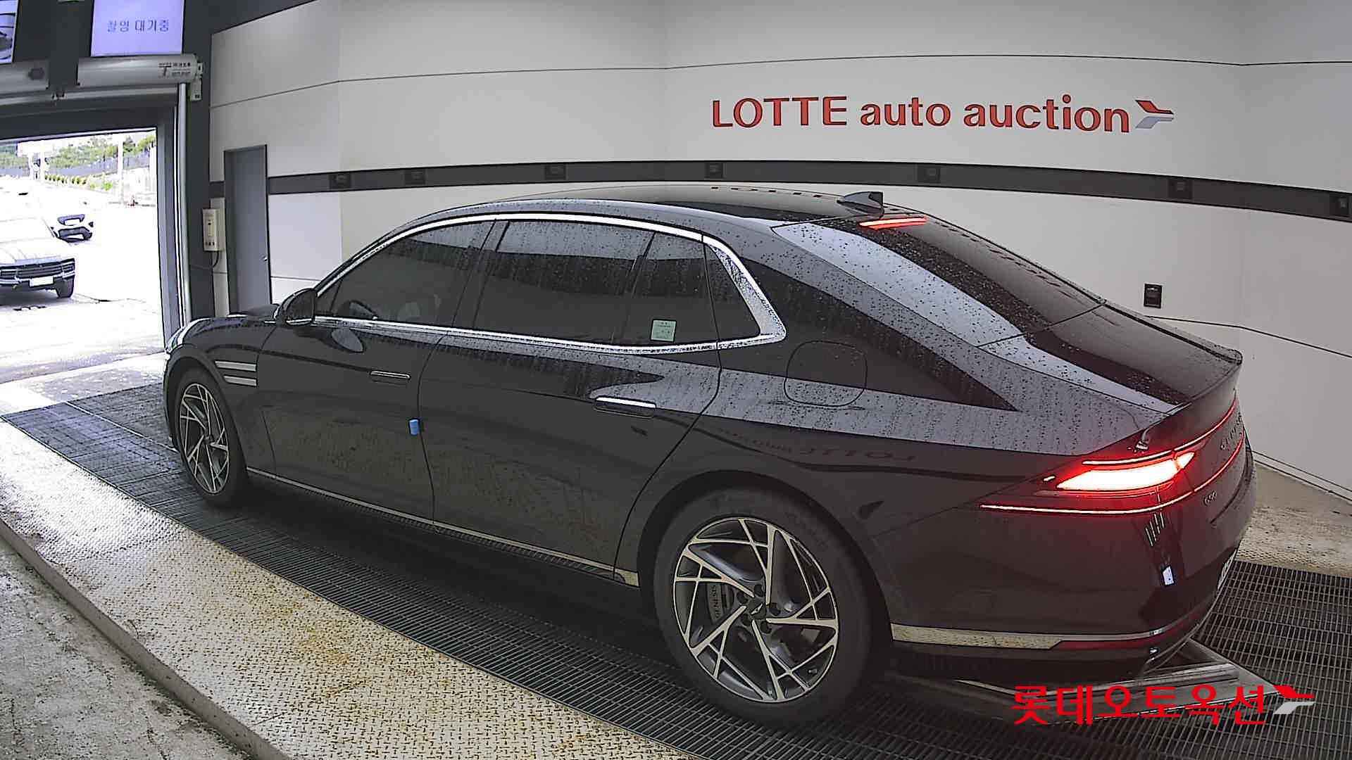 جينيسيس G90 - 15