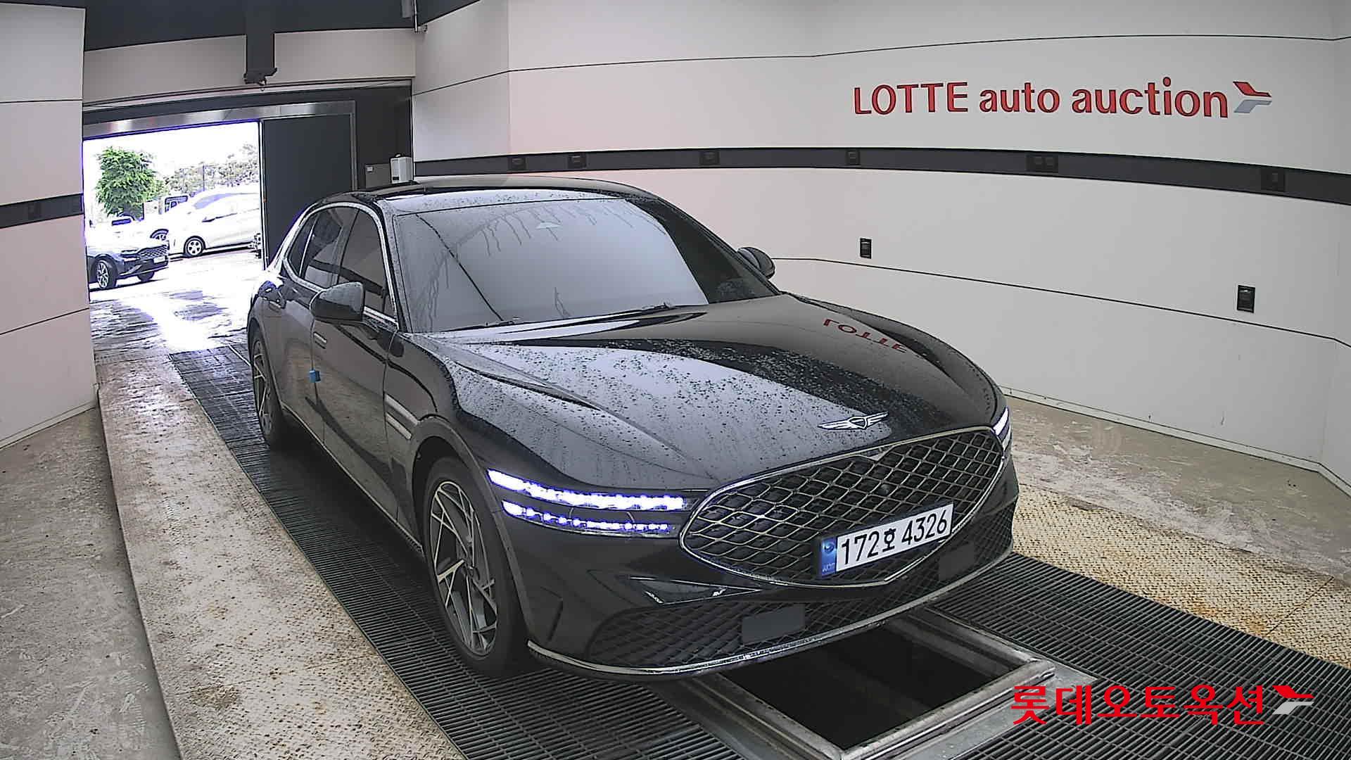 جينيسيس G90 - 24