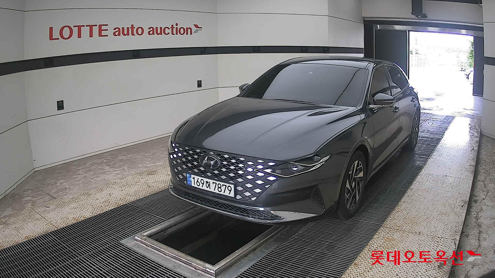 2022 - hyundai grandeur