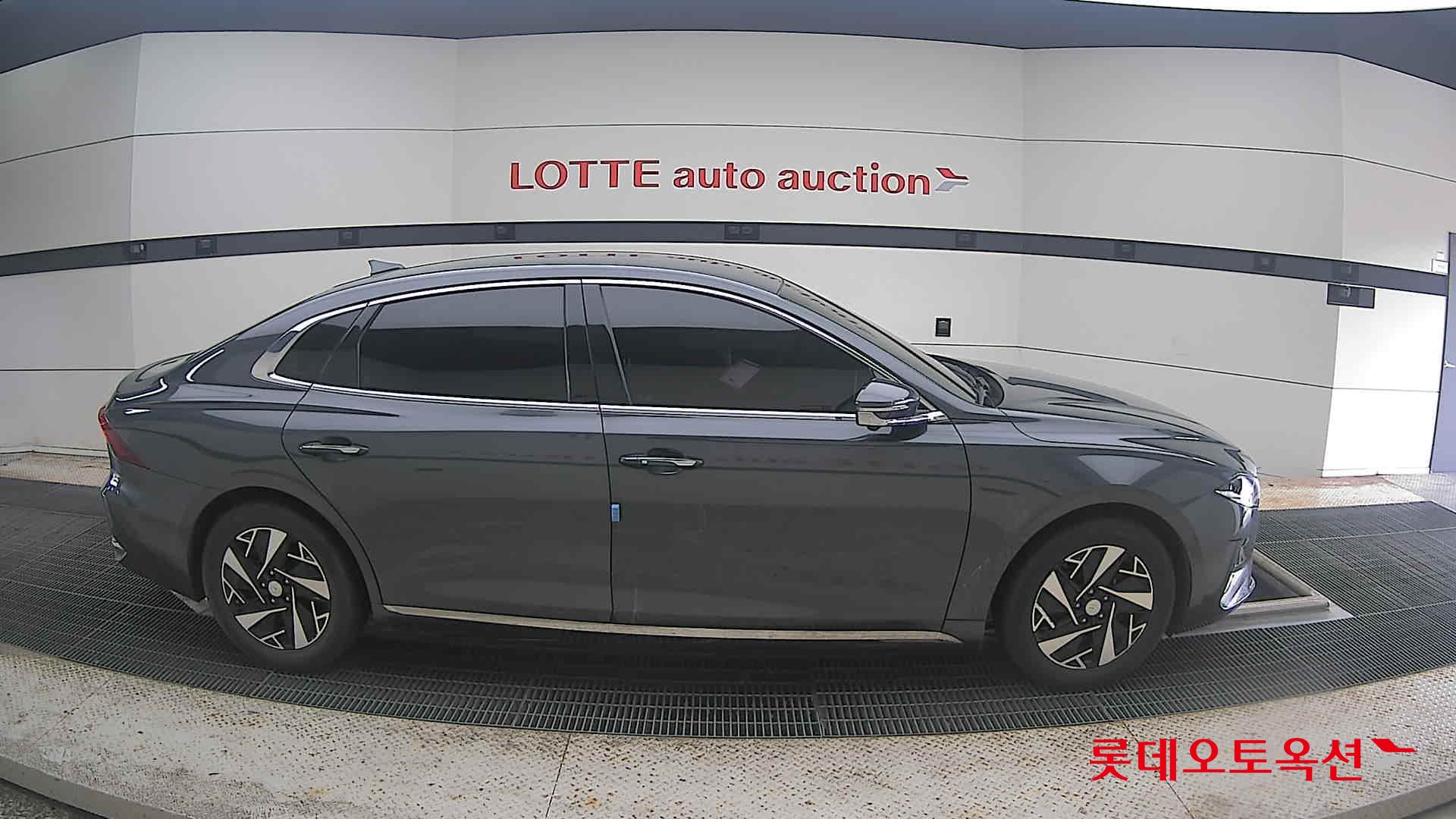 2022 - hyundai grandeur