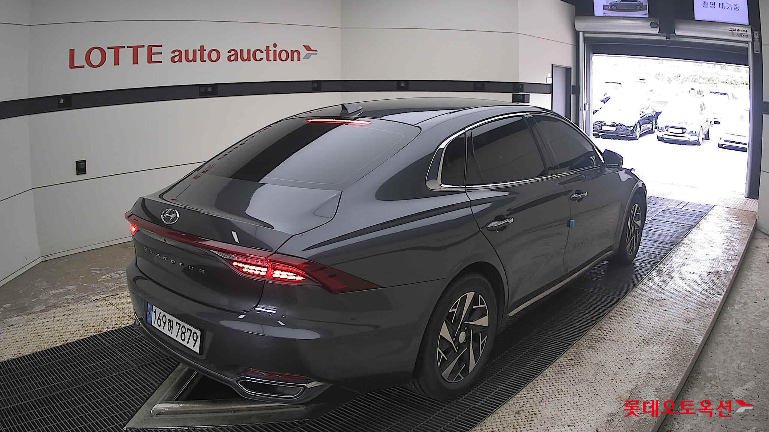 2022 - hyundai grandeur