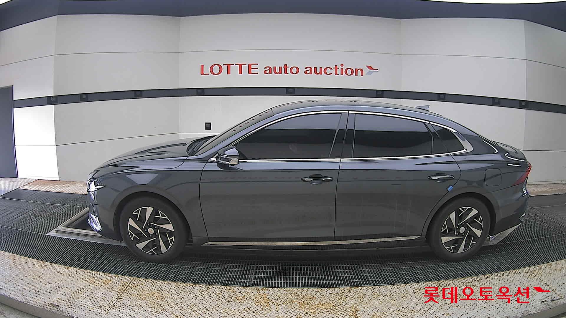 2022 - hyundai grandeur