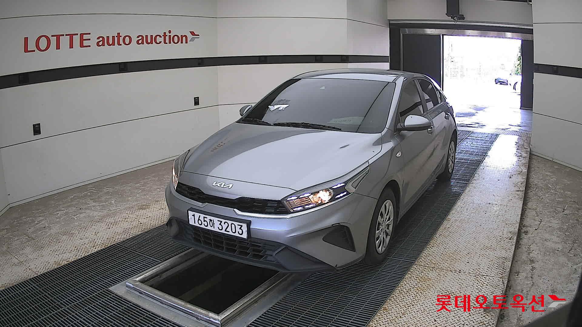 Kia K3 - 10