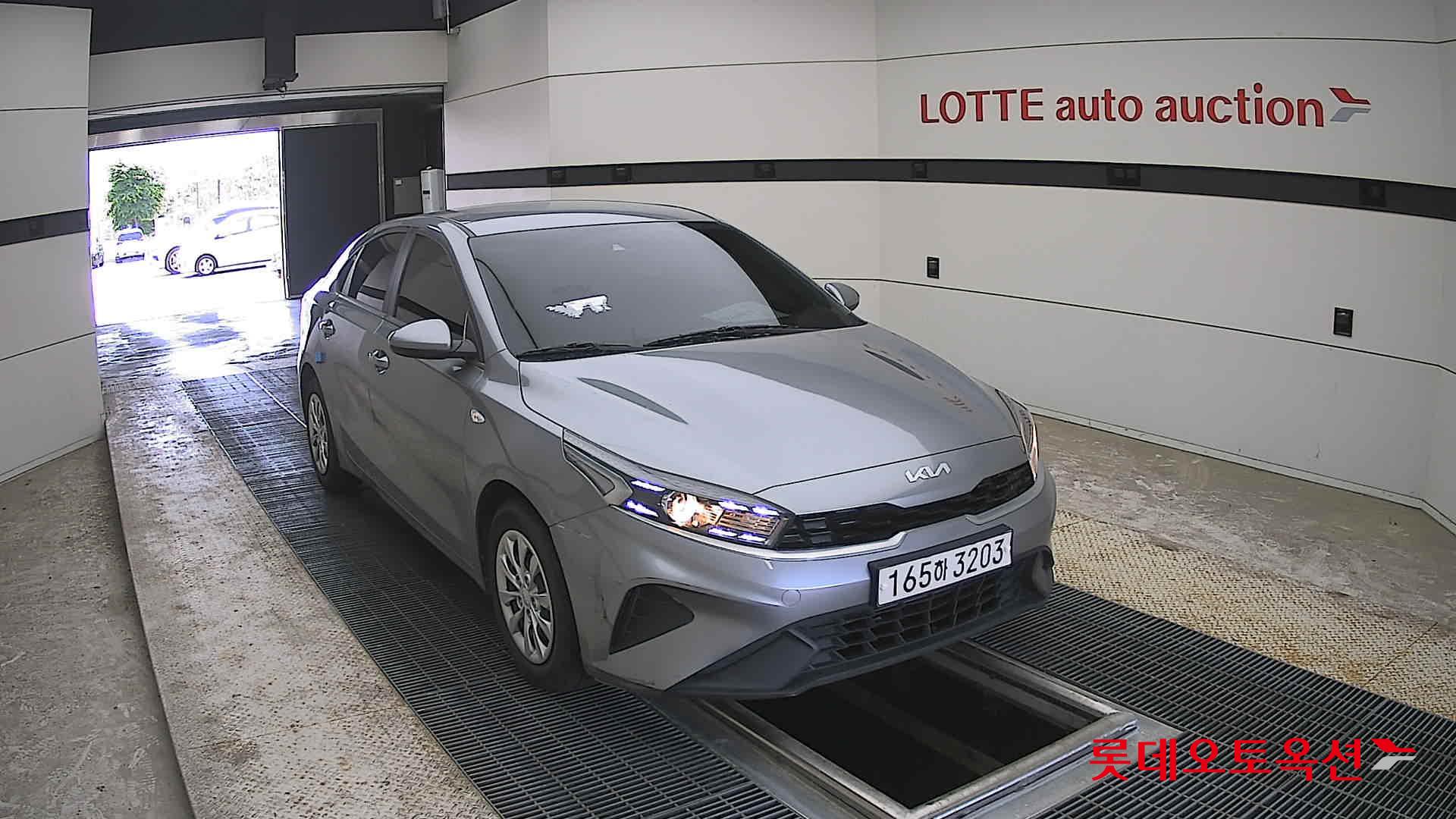 Kia K3 - 24