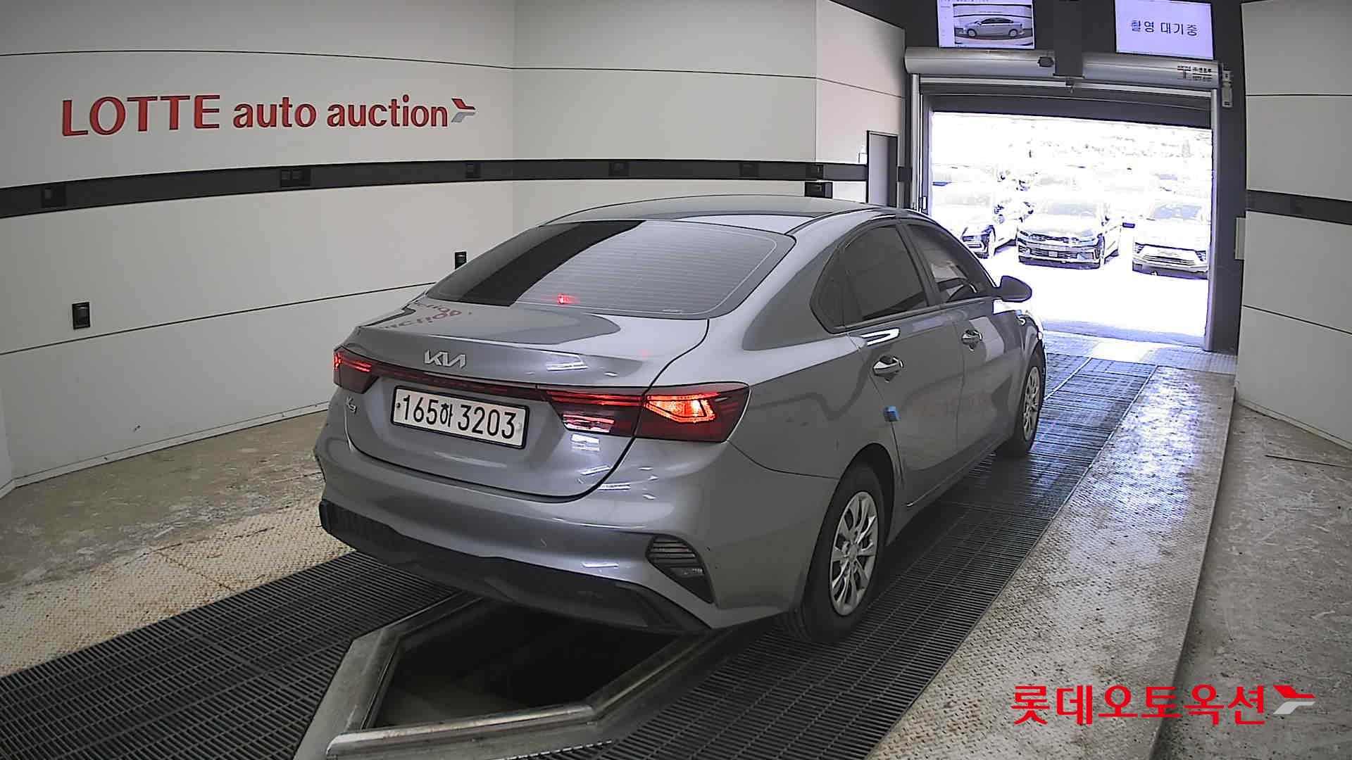 Kia K3 - 18