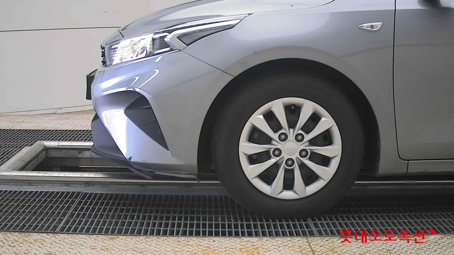 Kia K3 - 25