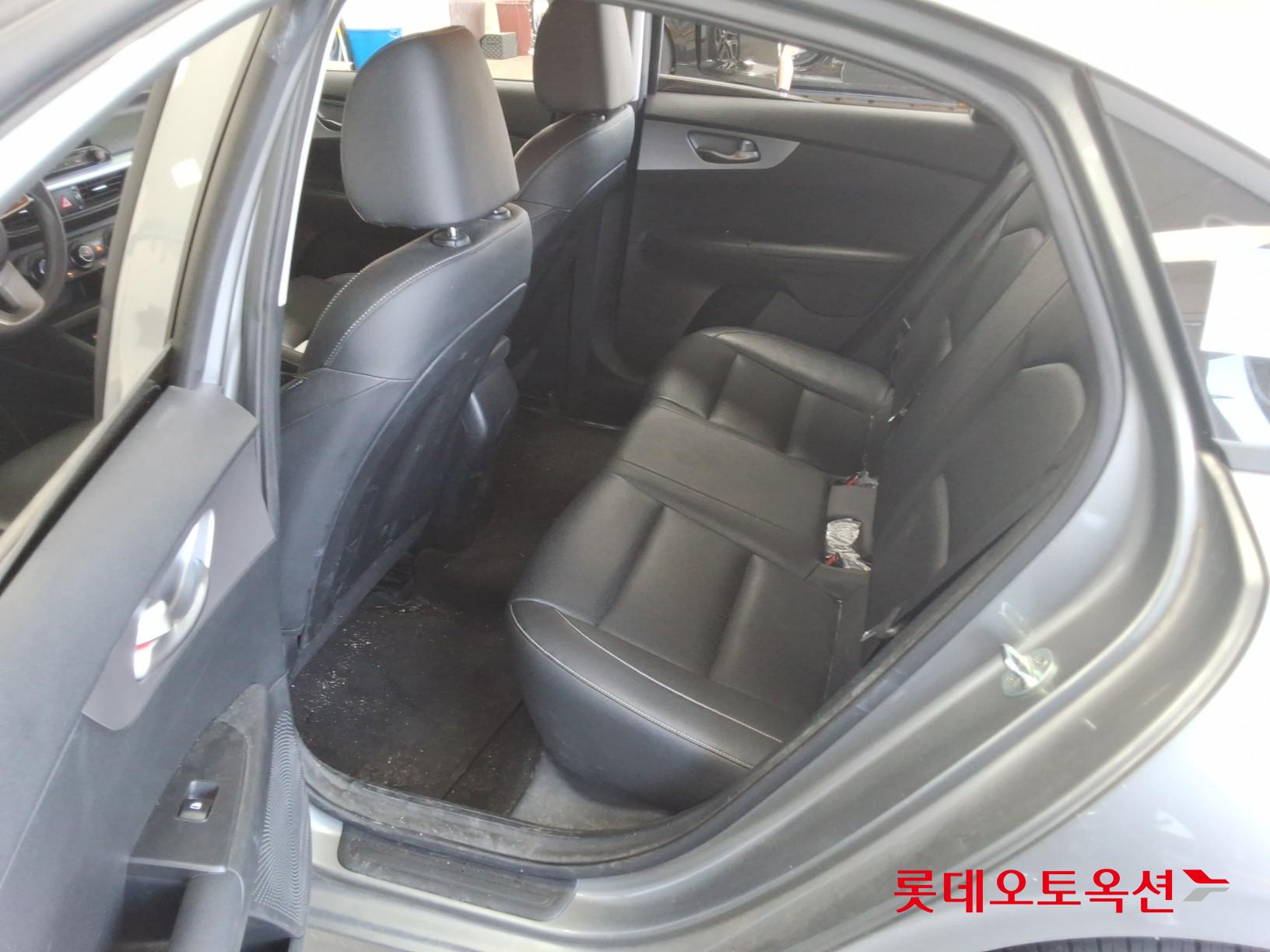 Kia K3 - 38