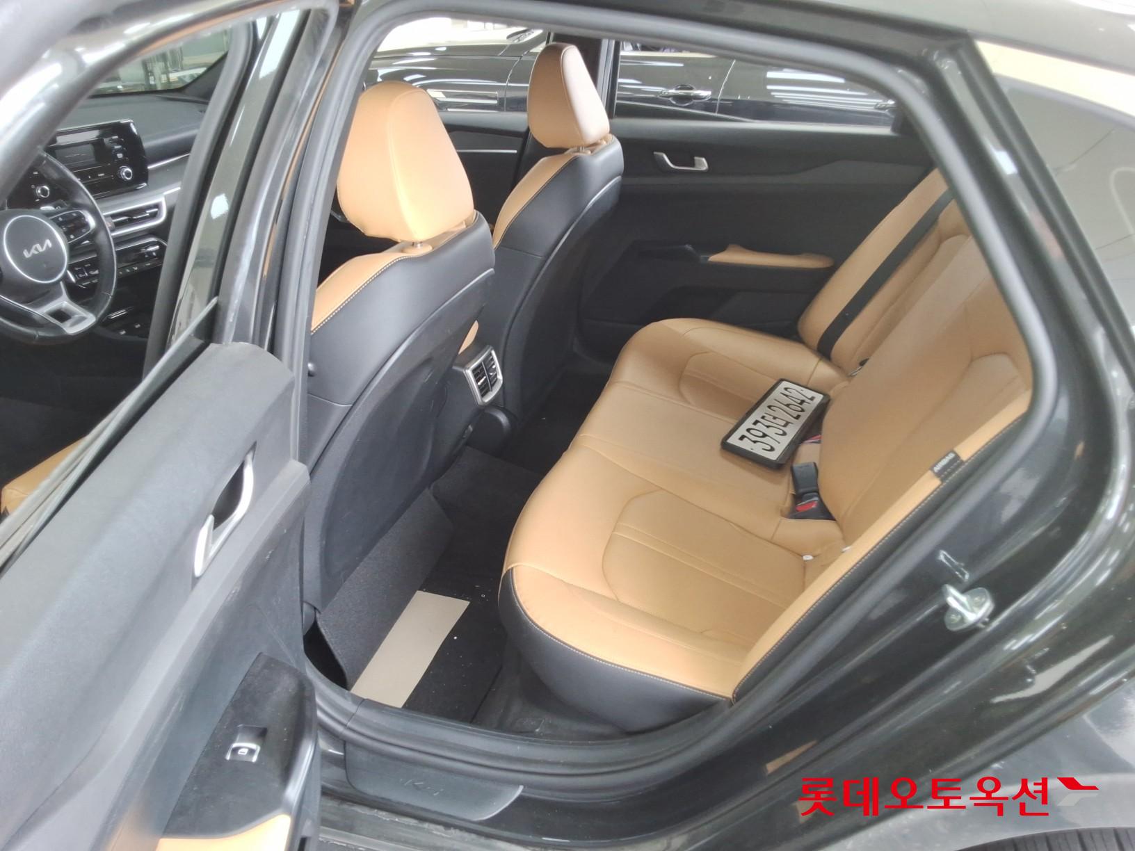2022 - kia k5