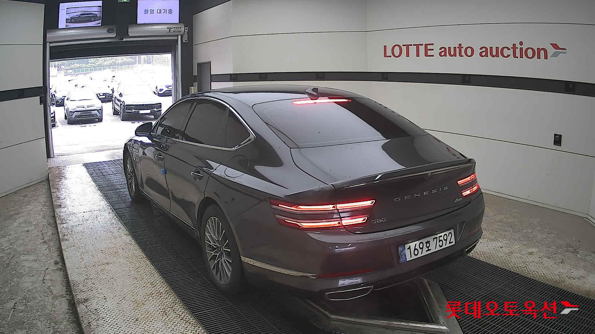 Genesis G80 - 16