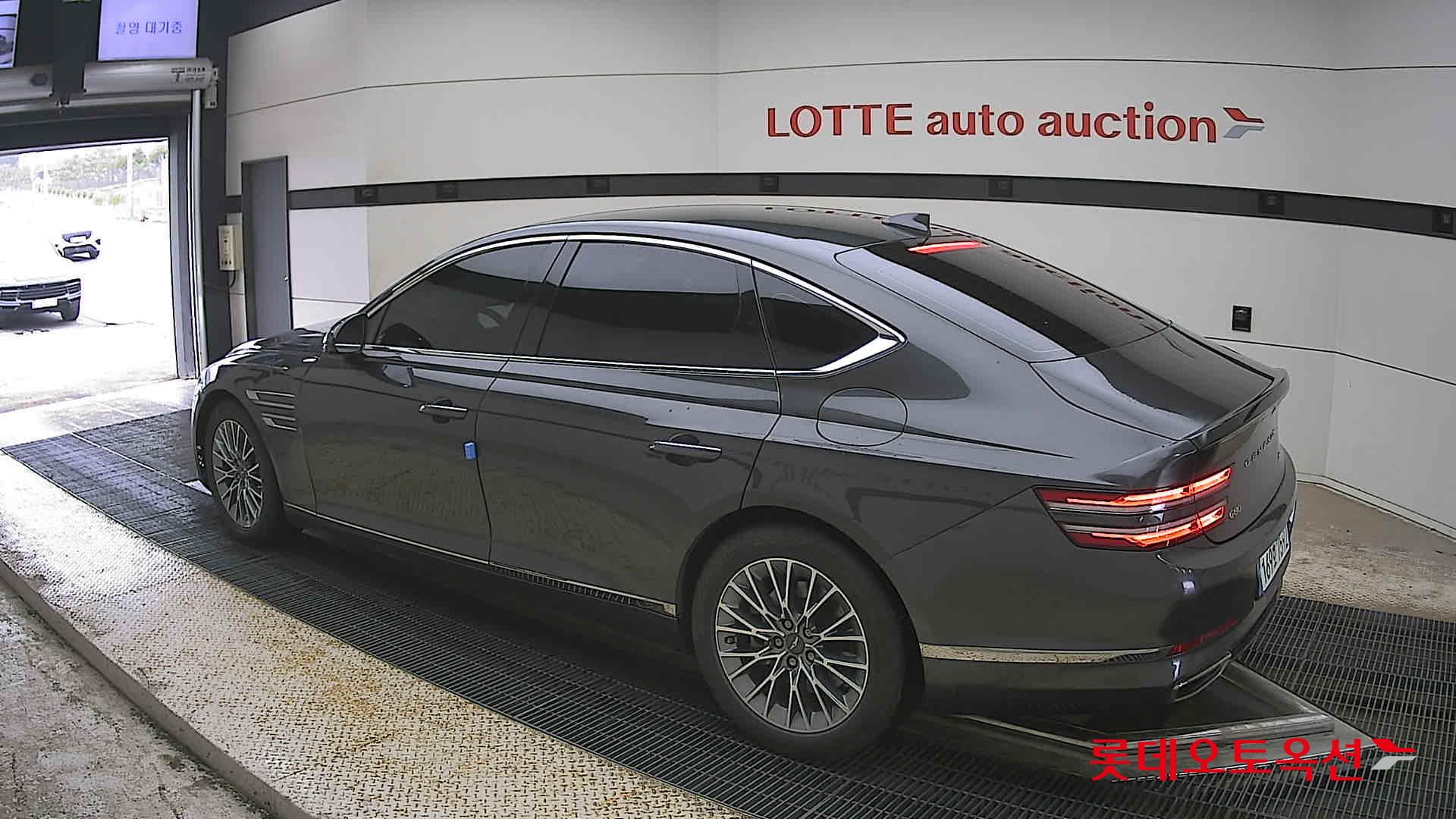 Genesis G80 - 15