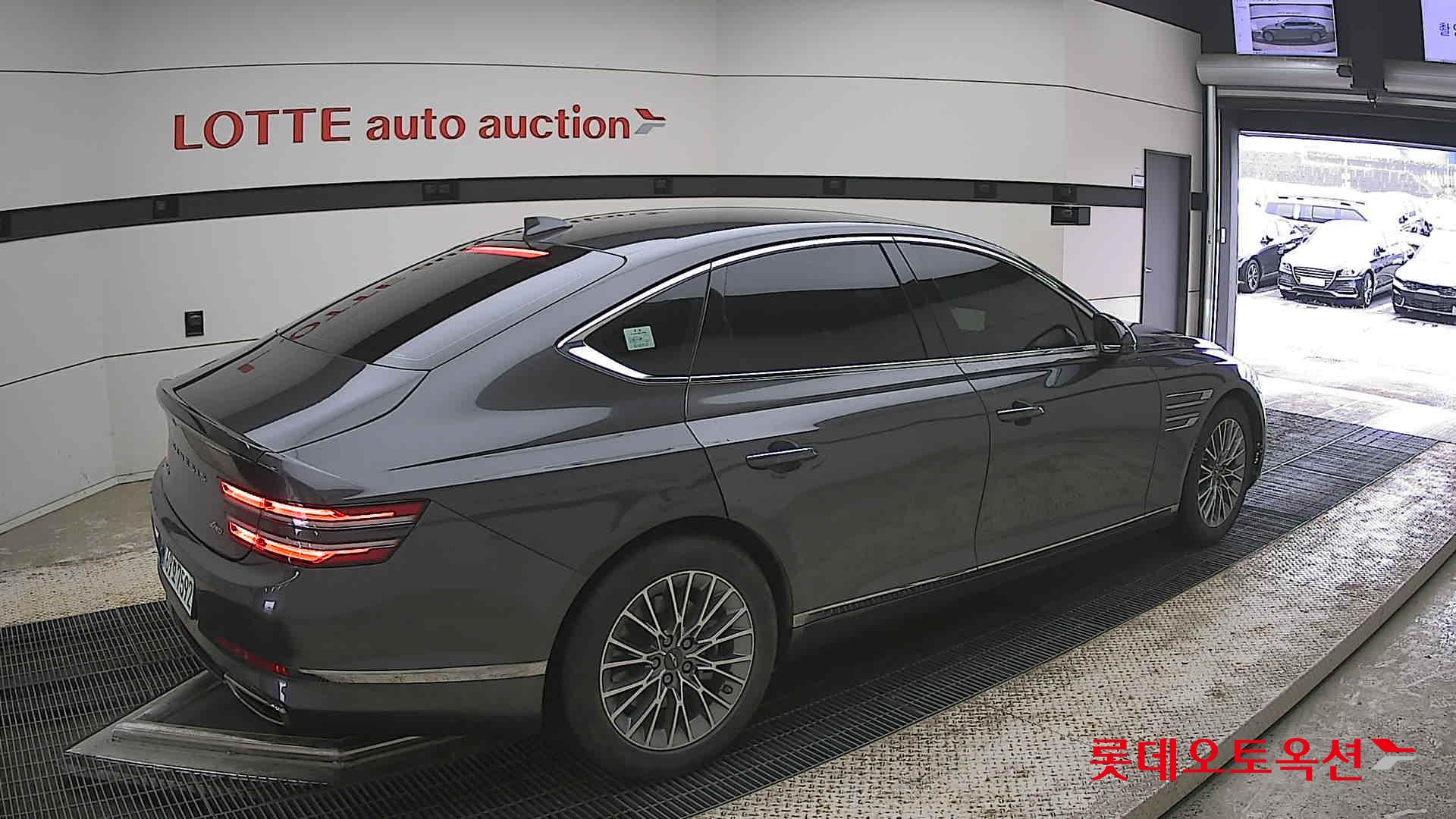 Genesis G80 - 19