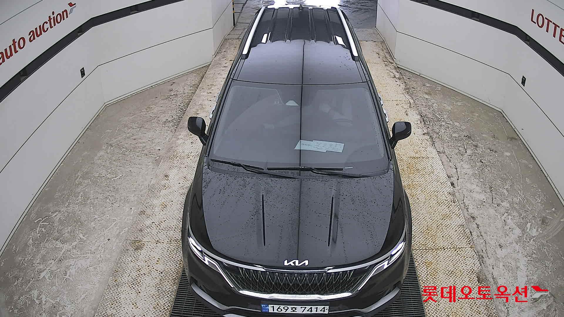 Kia Carnival - 7