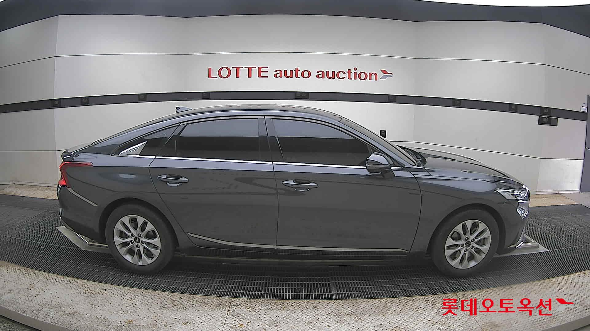 Kia K8 - 21