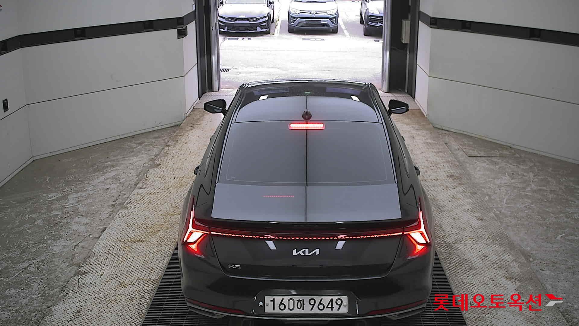 Kia K8 - 17