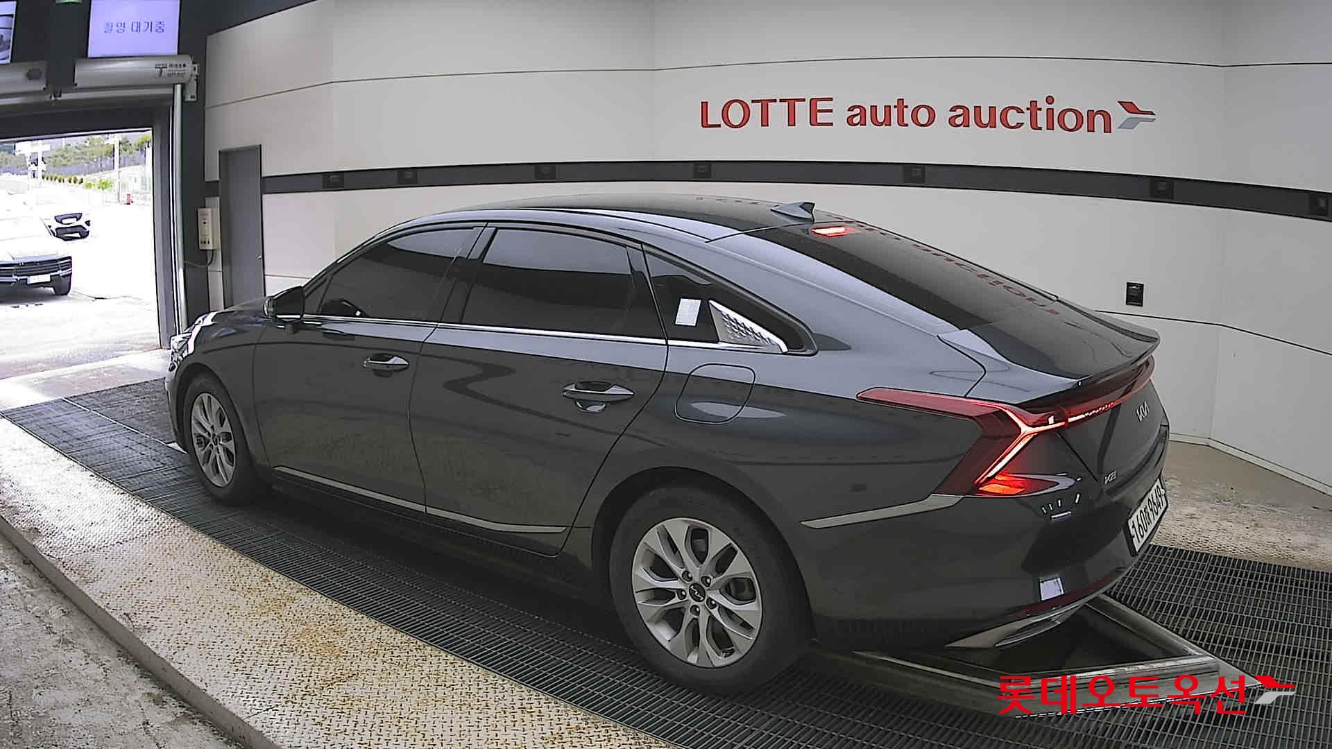 Kia K8 - 15