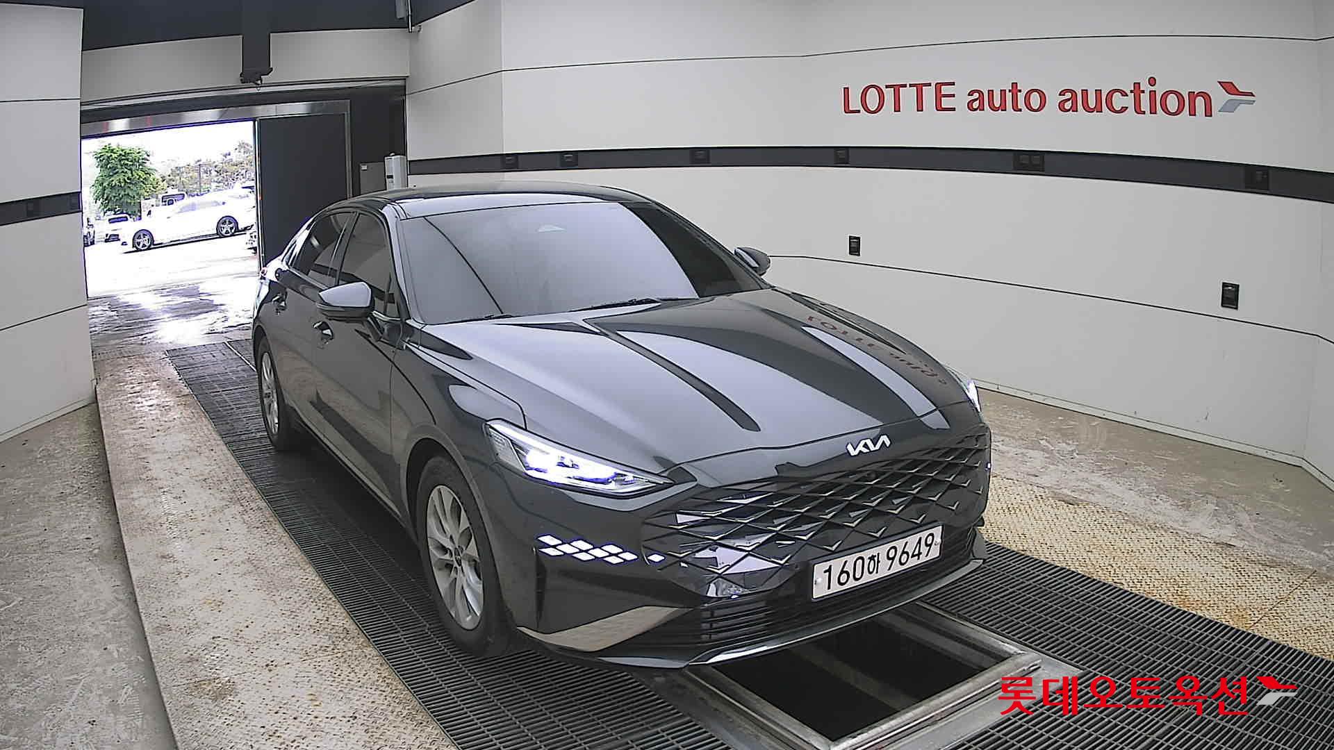 Kia K8 - 24