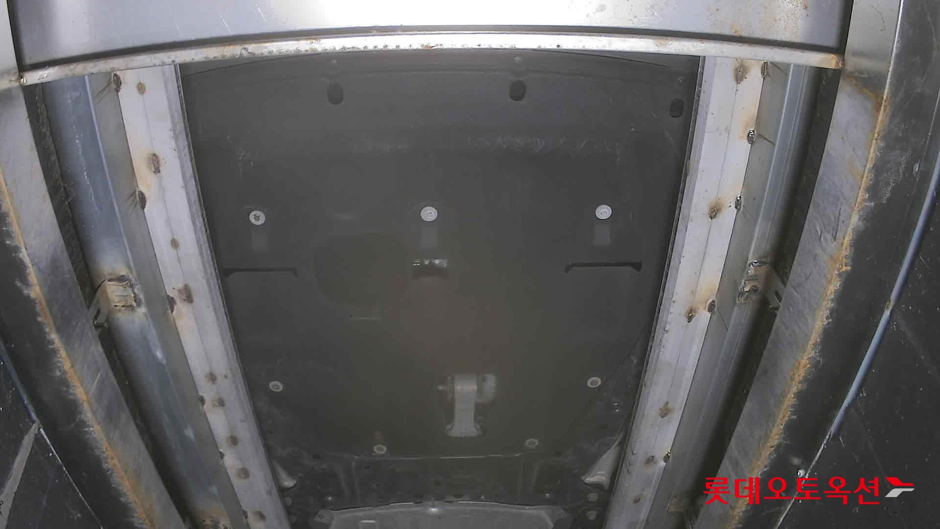 Kia K8 - 8