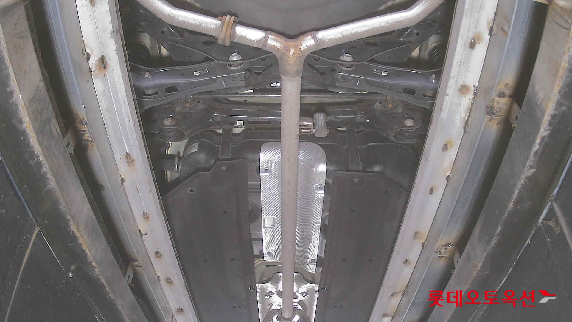 Kia K8 - 2