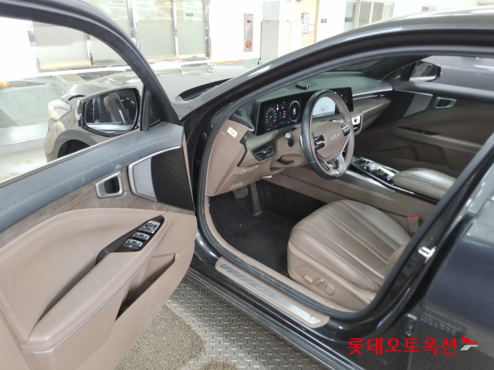 Kia K8 - 35