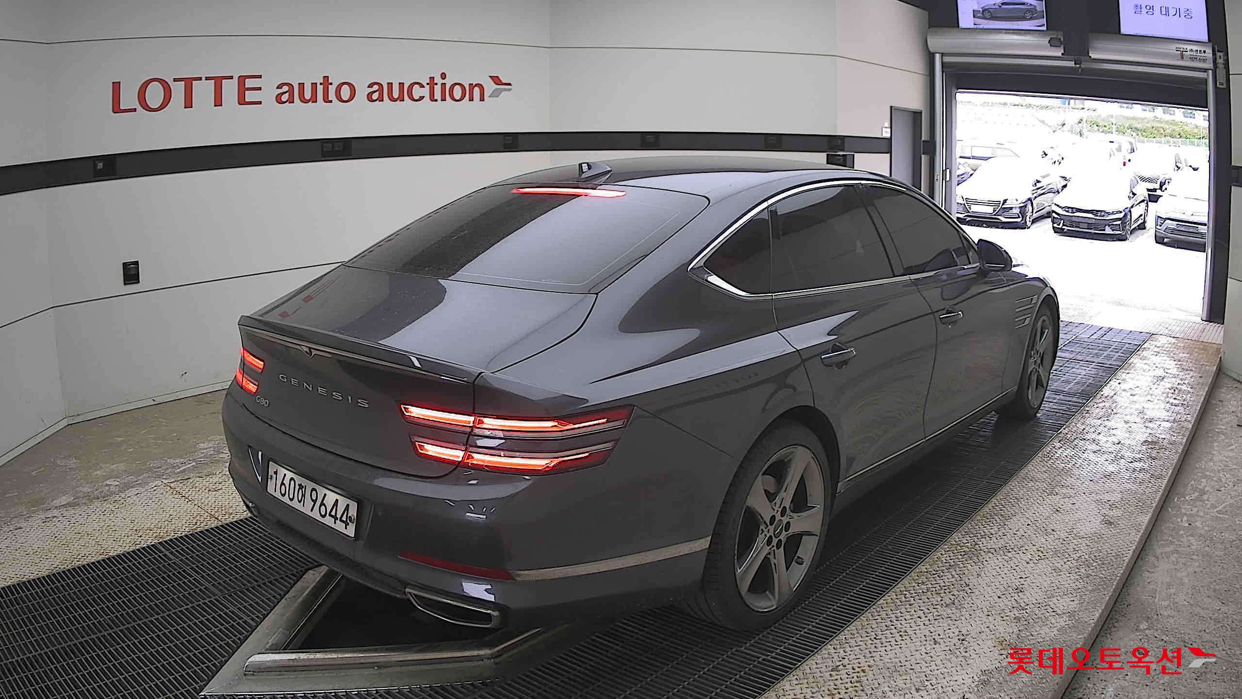 Genesis G80 - 5