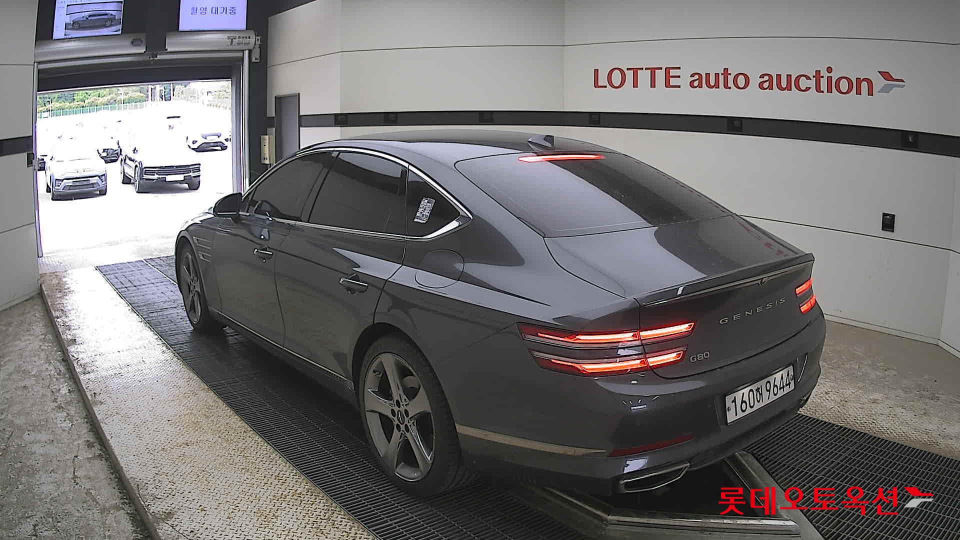 Genesis G80 - 4