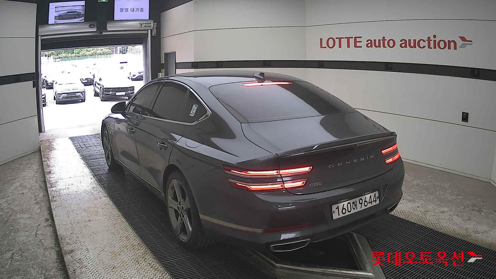 Genesis G80 - 16