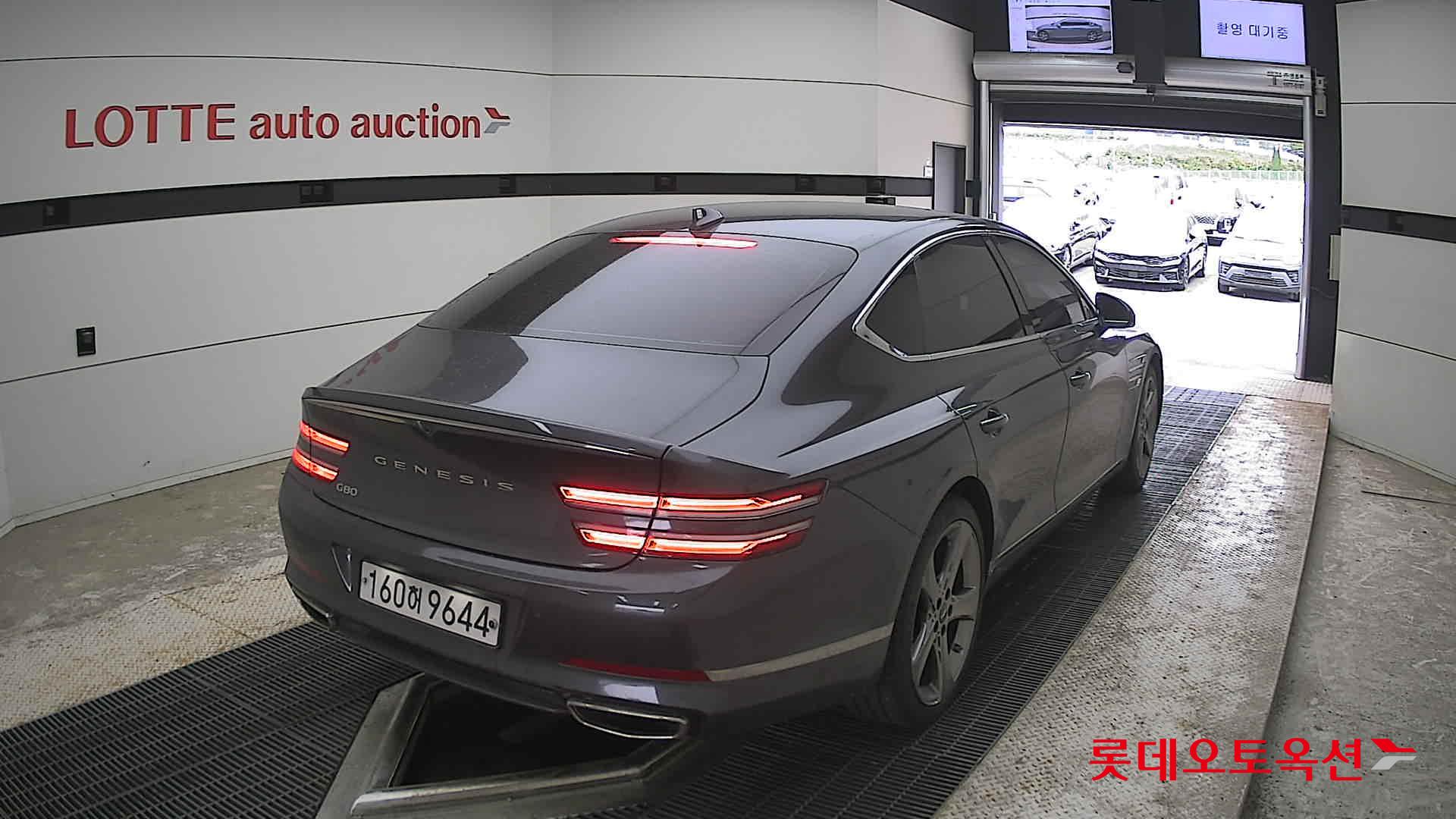Genesis G80 - 18