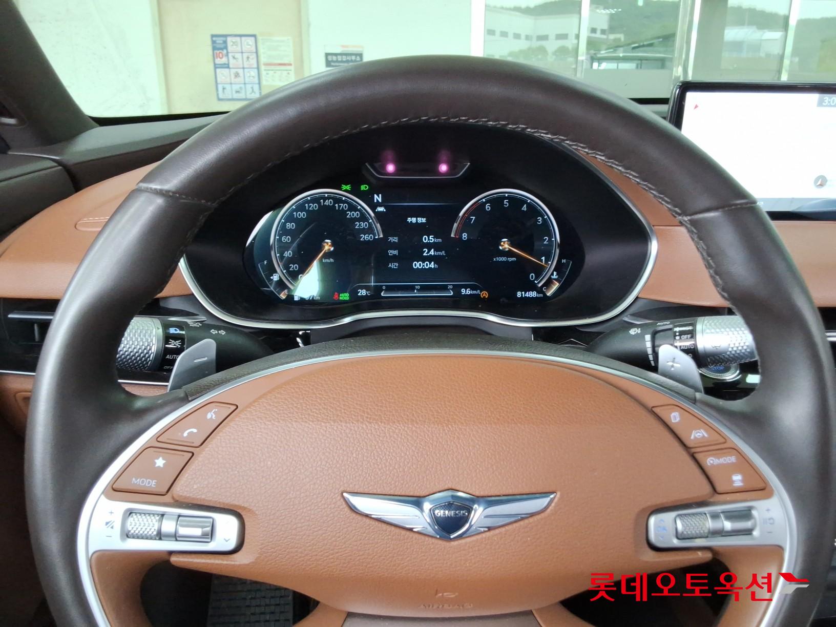 Genesis G80 - 30