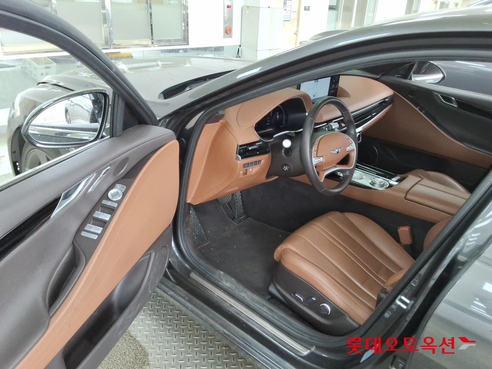 Genesis G80 - 35