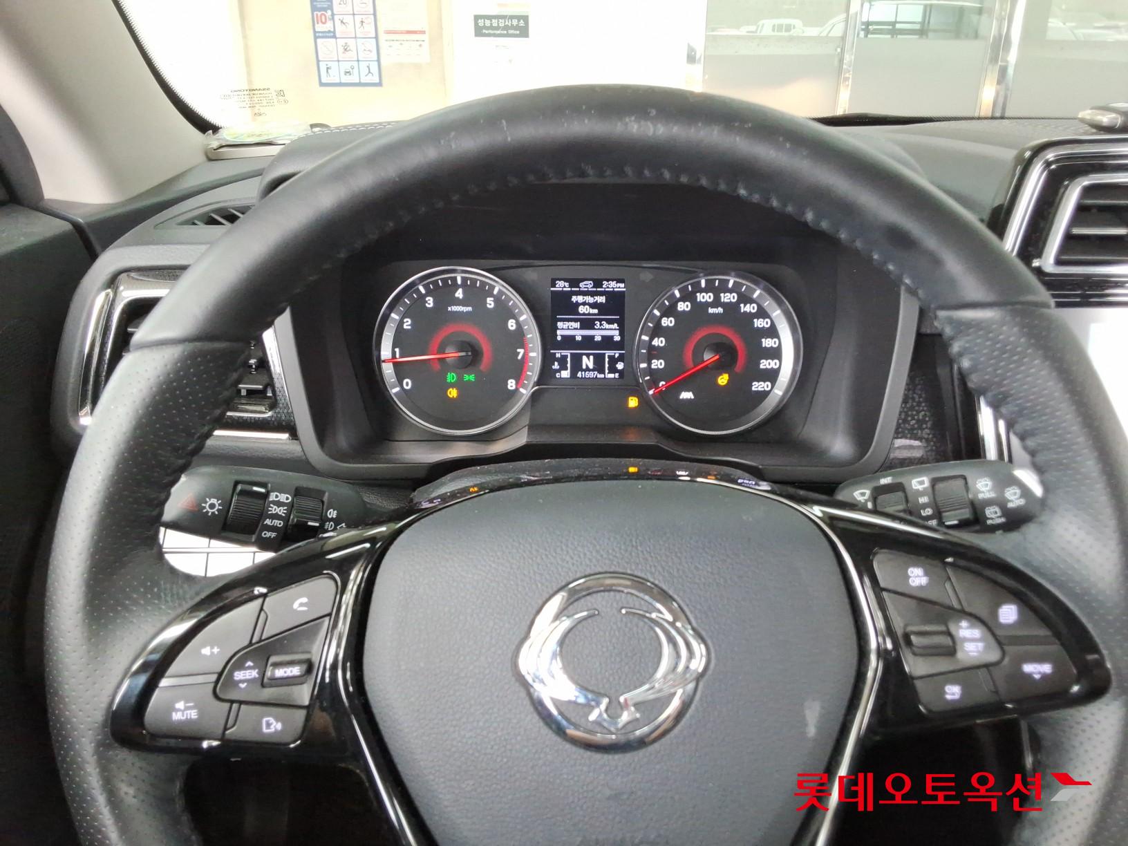 KG Mobility Tivoli - 30
