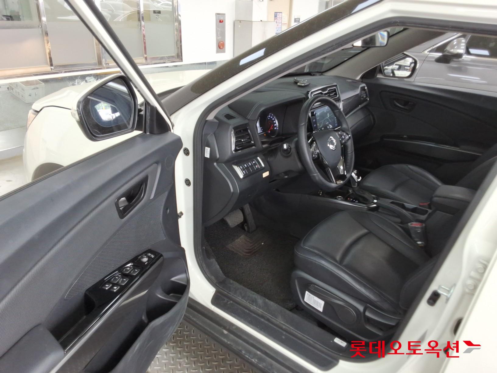 KG Mobility Tivoli - 35