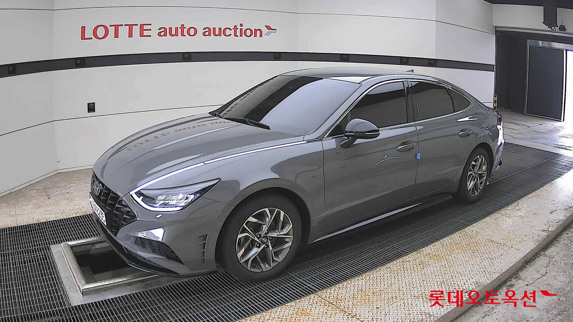 Hyundai Sonata - 11