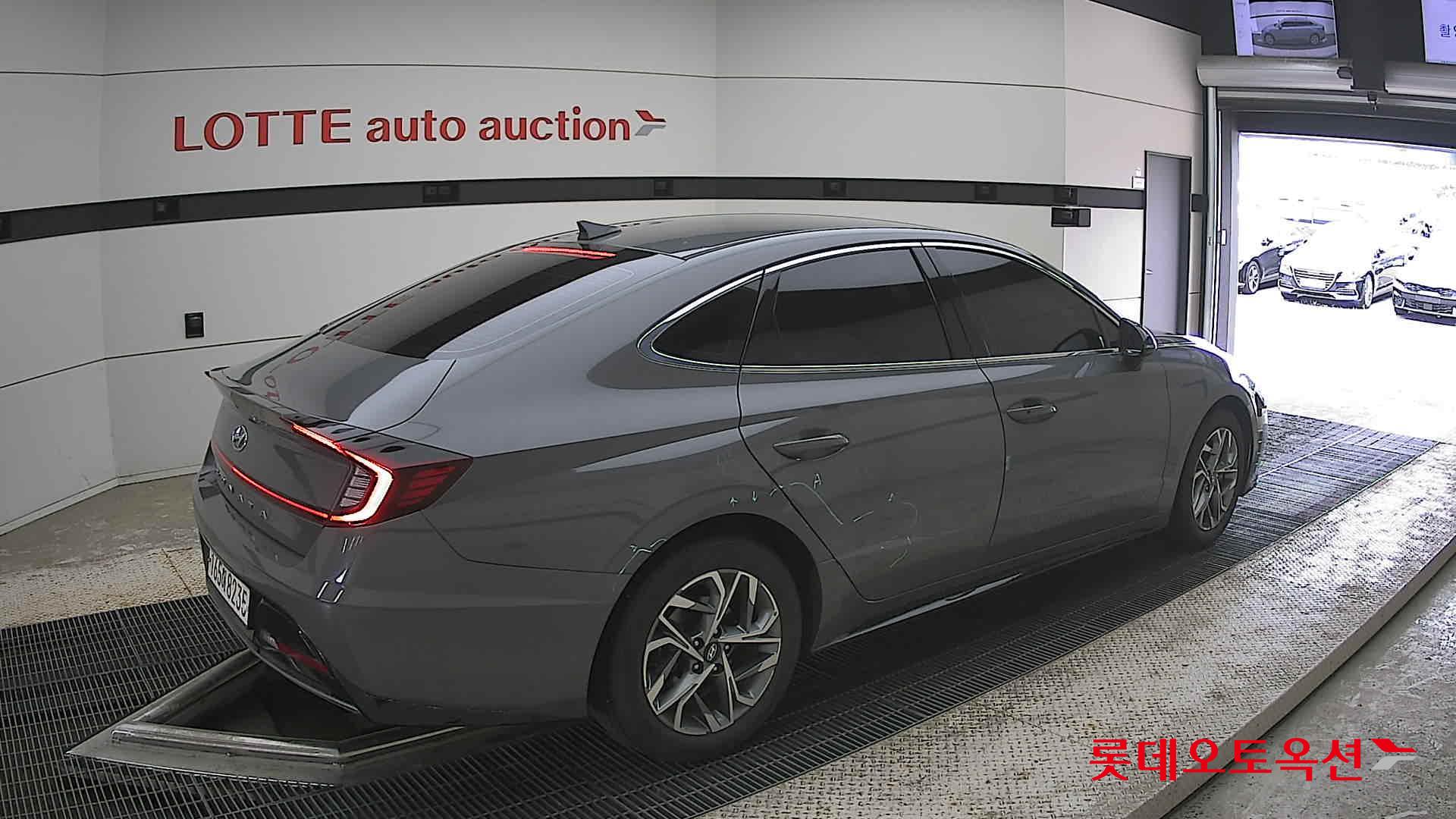 Hyundai Sonata - 19