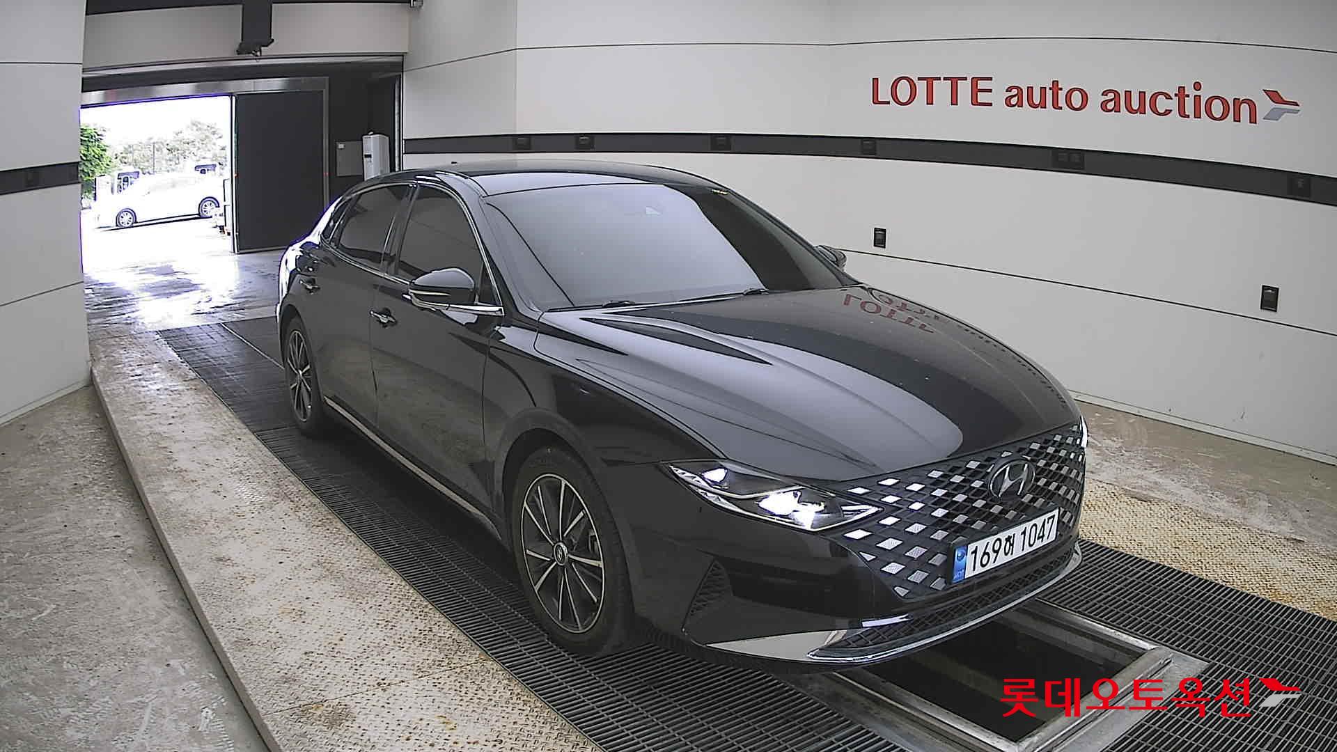 Hyundai Grandeur - 6