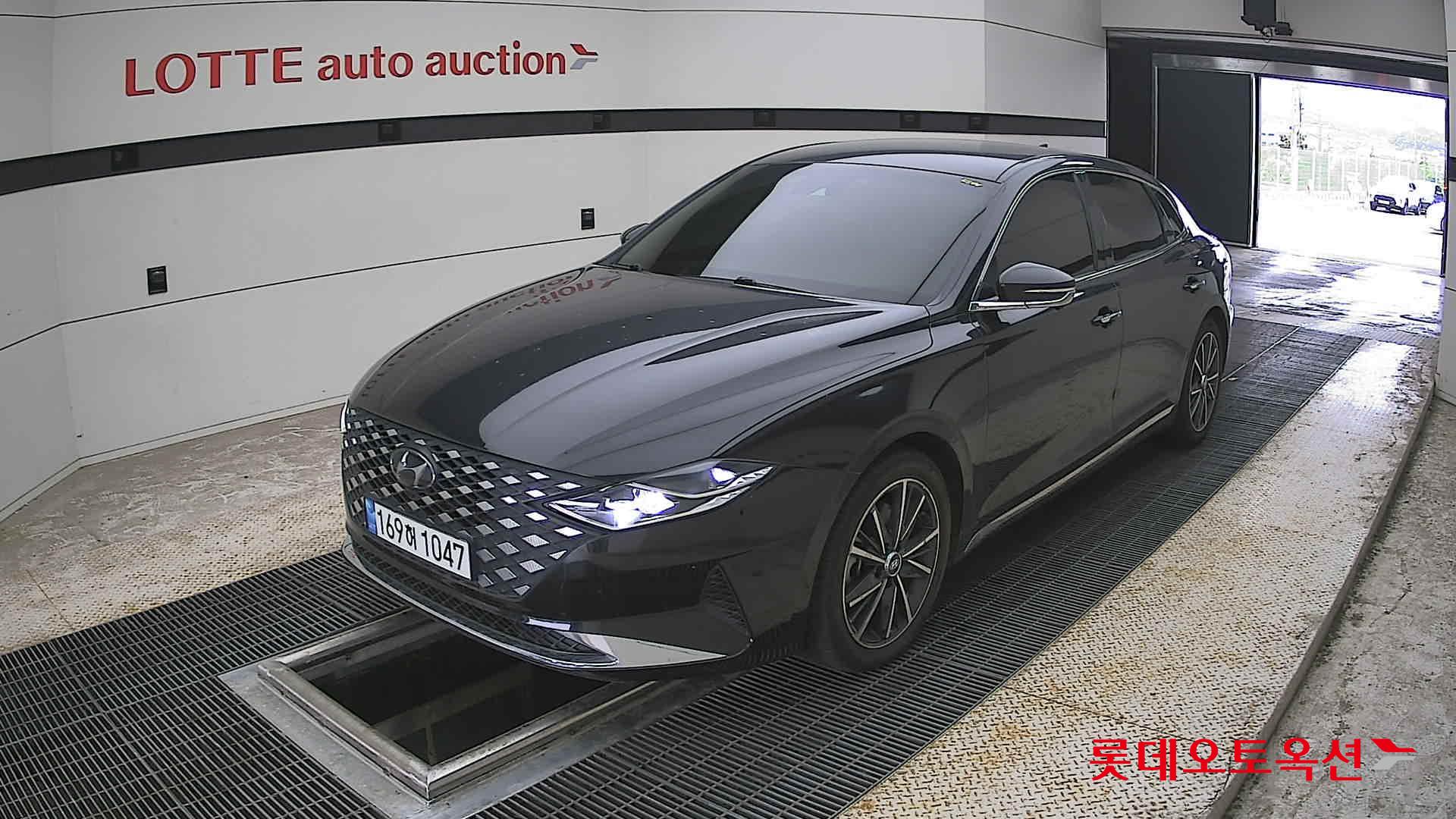 Hyundai Grandeur - 3