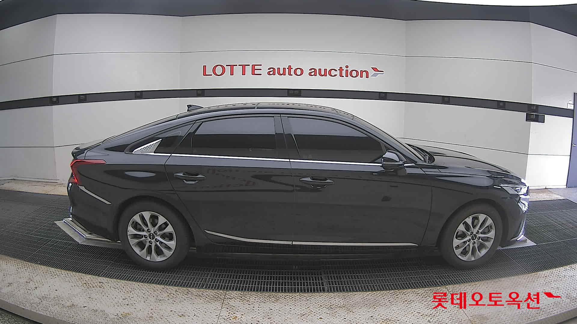 Kia K8 - 21