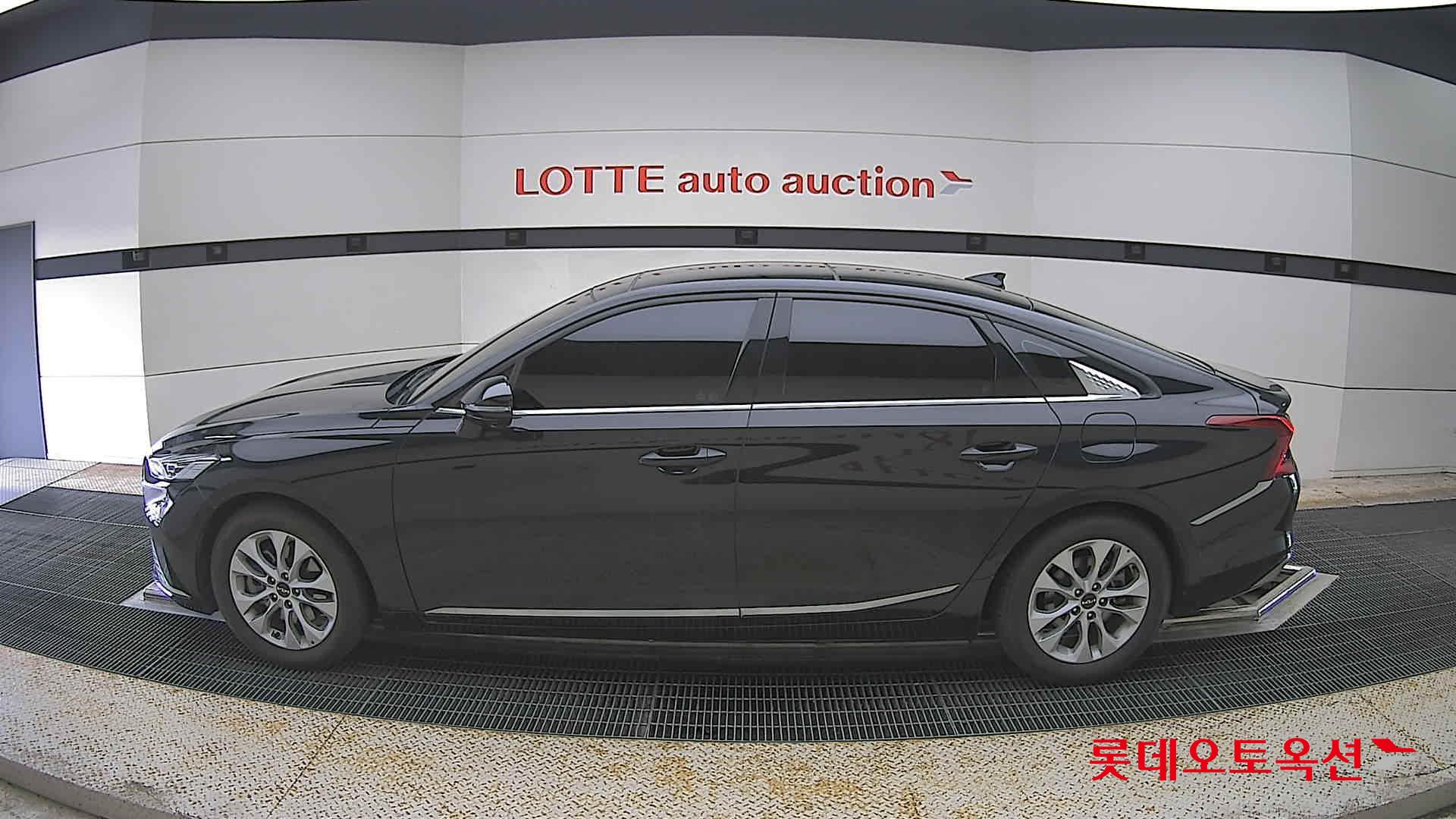 Kia K8 - 13