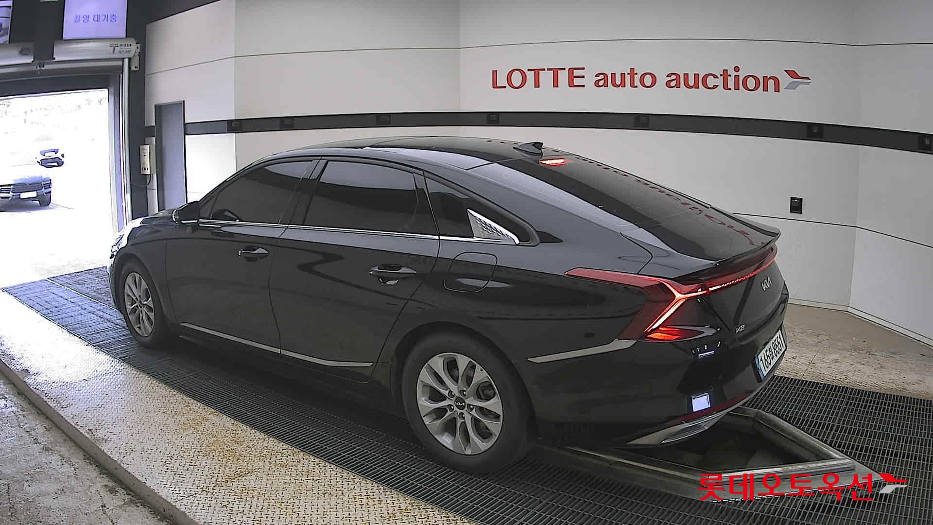 Kia K8 - 15