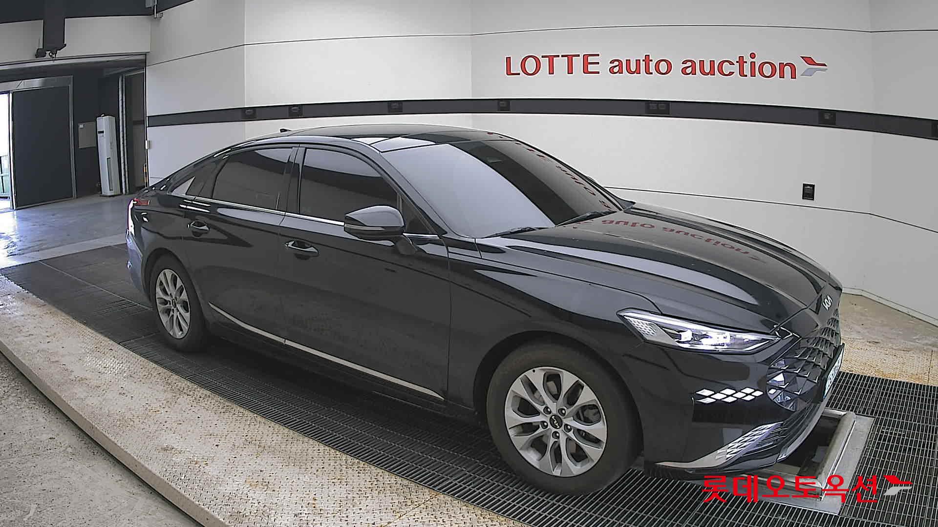 Kia K8 - 23