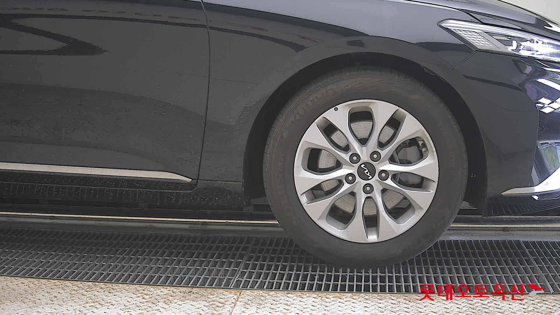 Kia K8 - 27