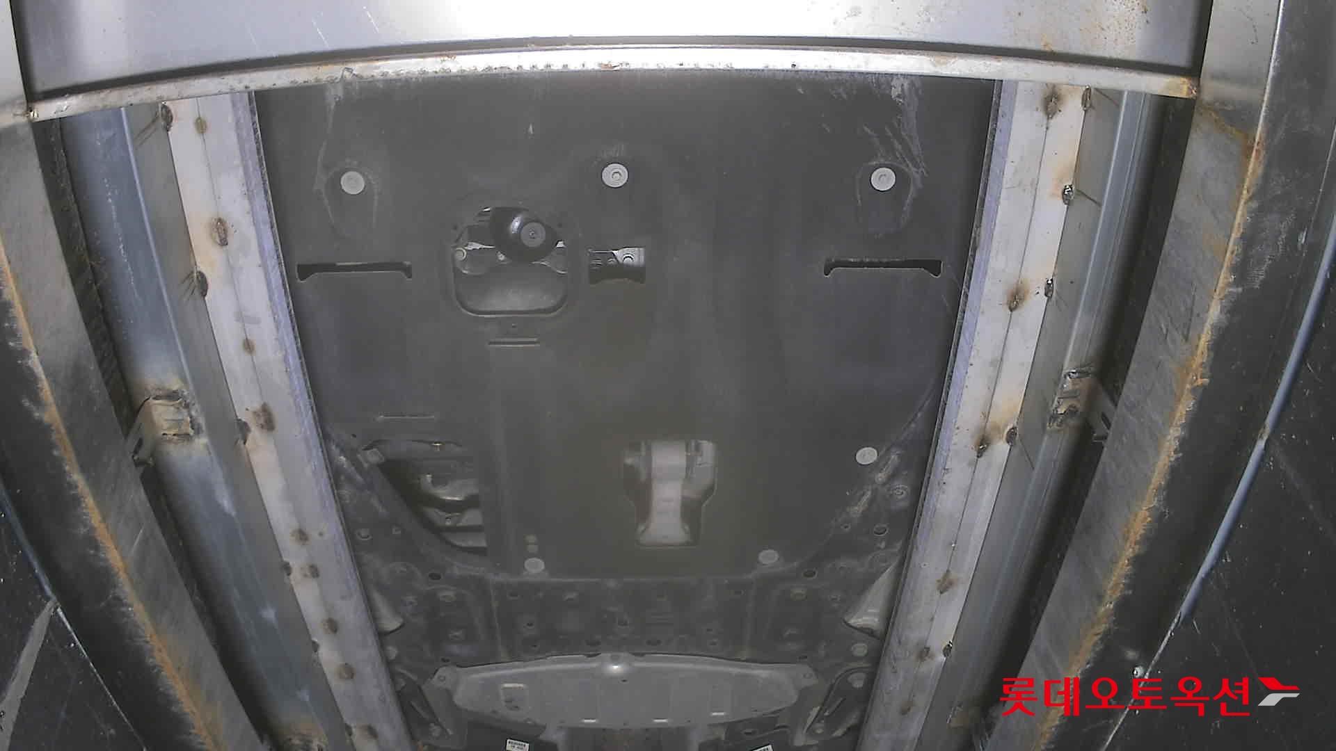 Kia K8 - 8